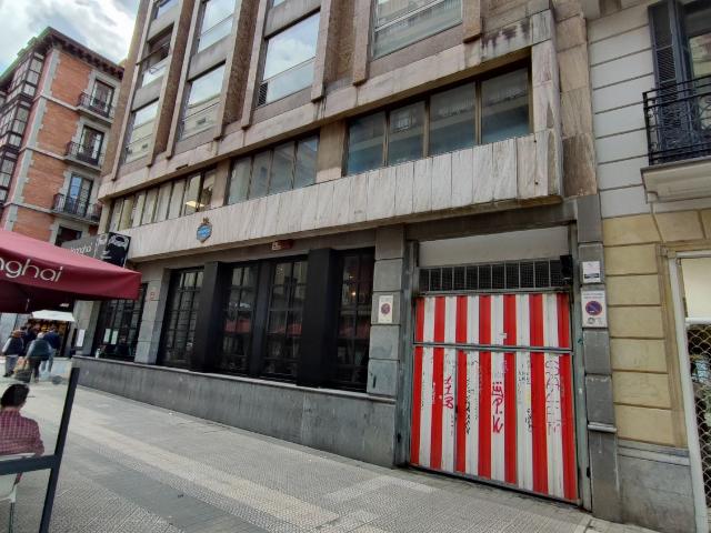 Parking en venta en Bilbao, Abando