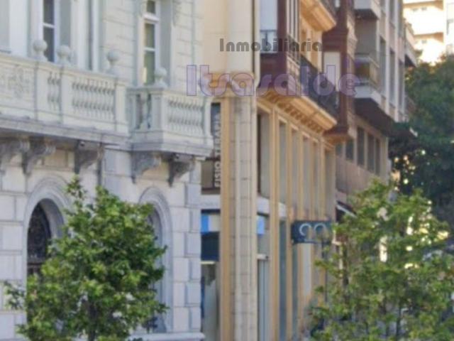 Garaje en venta en Santurtzi, La Balastera