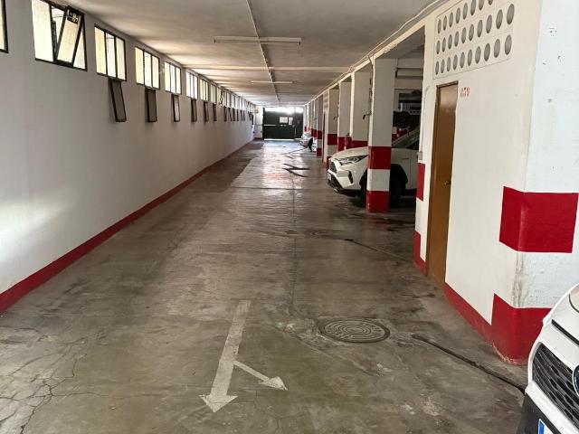 Garaje en venta en Triana, Sevilla
