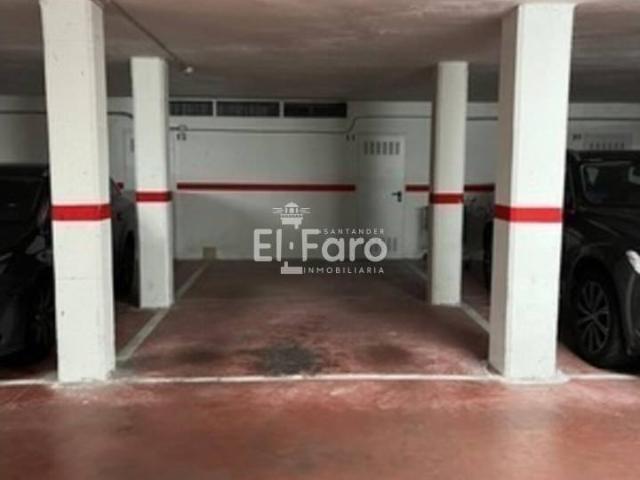 Garaje en alquiler en Santander, Valdenoja
