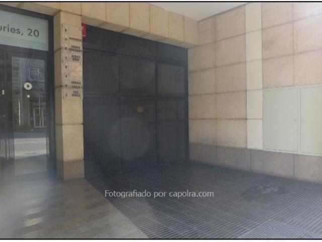 Local Comercial en alquiler en Barcelonès, Catalunya