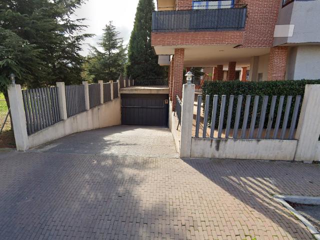 Garaje en venta en Ávila, Castilla y León