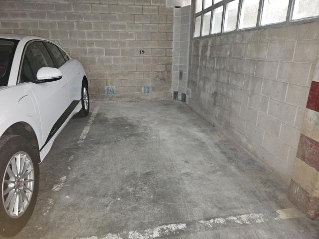 Garaje en venta en Santiago de Compostela, Santiago