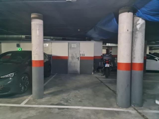 Garaje en alquiler en Baix Llobregat, Catalunya