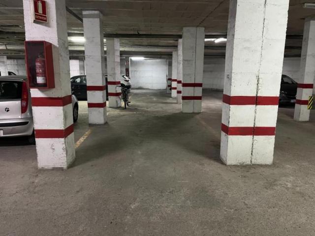 Garaje en venta en Sevilla, Andalucía