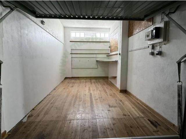 Garagem alugar em Almada, Setúbal
