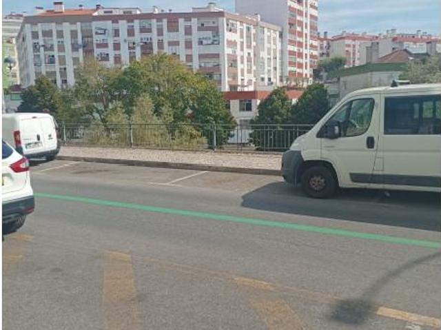 Garagem alugar em Amadora, Lisboa