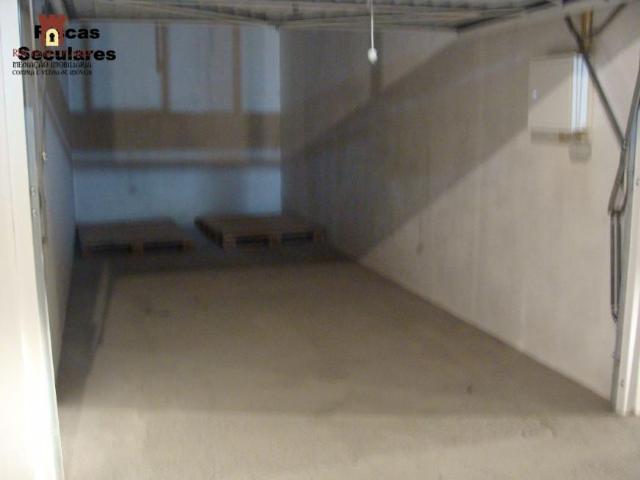 Garagem alugar em Guimarães, Braga