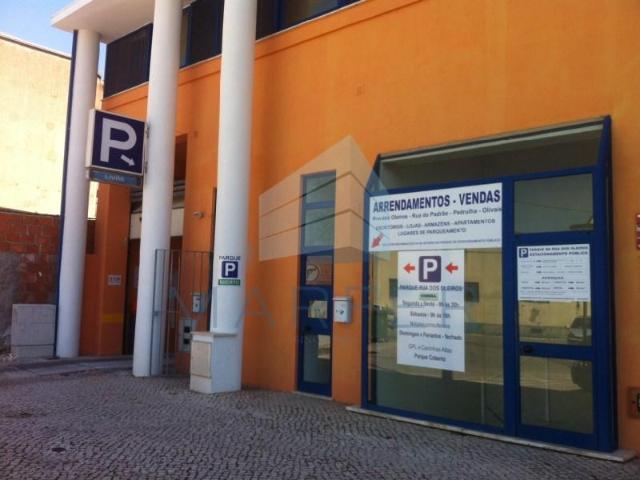 Garagem alugar em Coimbrã, Sé Nova