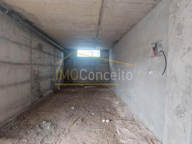 Garagem venda em Entroncamento, São João Baptista