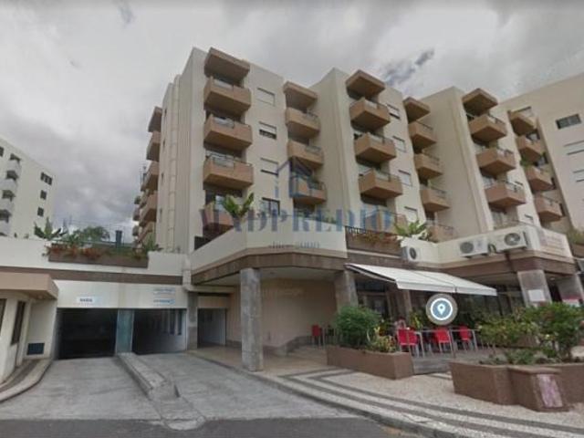 Garagem venda em Funchal, Santa Luzia