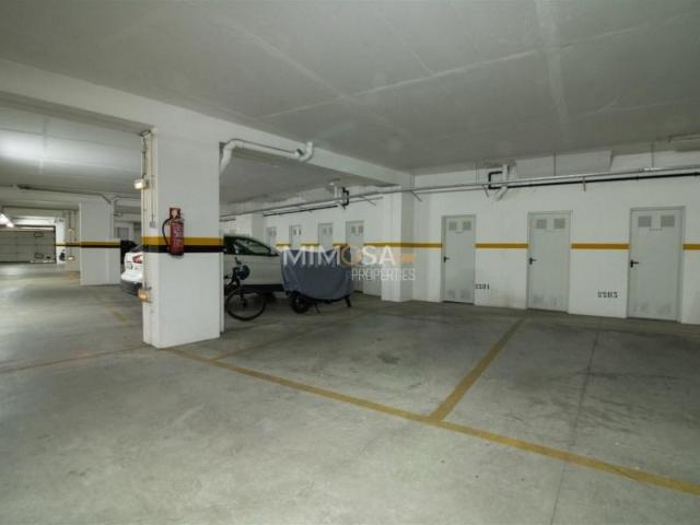Garagem alugar em Lagos, Faro