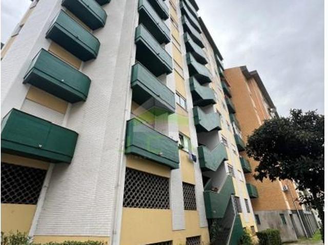 Garagem venda em Cruz d'Areia, Leiria
