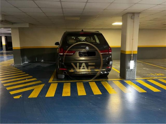 Garagem alugar em Avenidas Novas, Lisboa