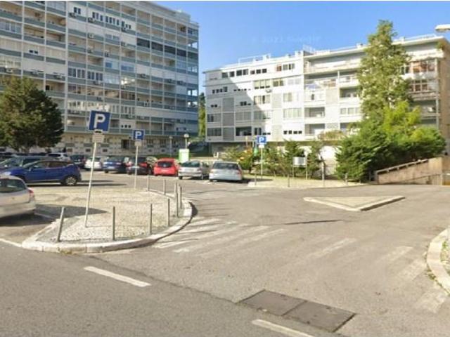 Garagem alugar em Lisboa