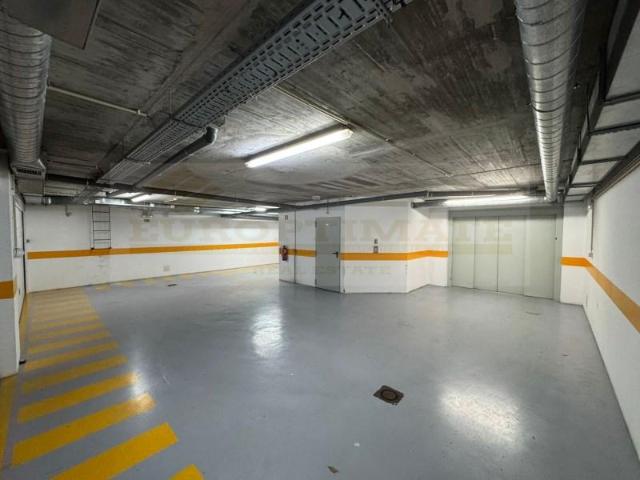 Garagem alugar em Lisboa