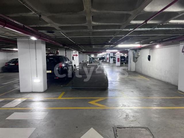 Garagem alugar em Lisboa