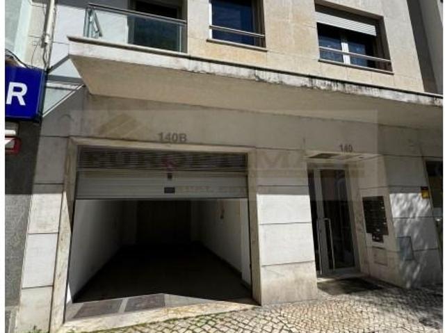 Garagem alugar em Lisboa