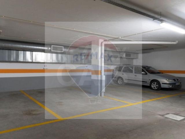 Garagem alugar em Lisboa