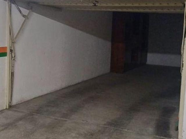 Garagem alugar em Mem Martins, Sintra