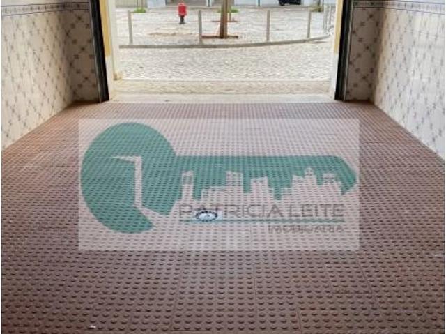 Garagem alugar em Moita, Setúbal