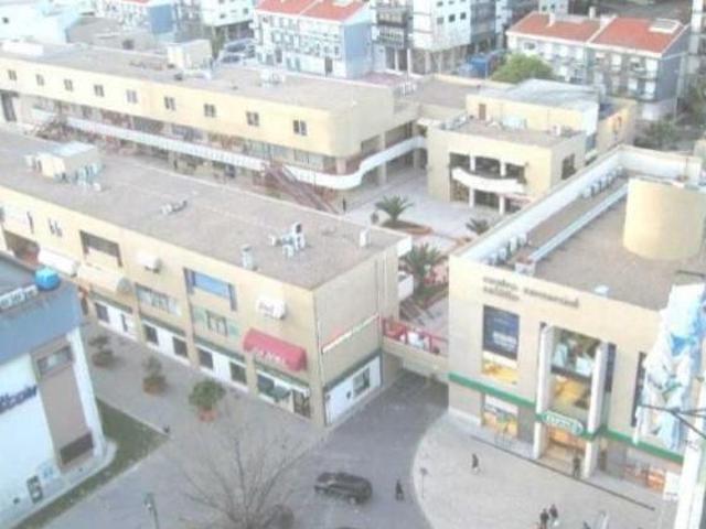 Garagem alugar em Oeiras, Lisboa