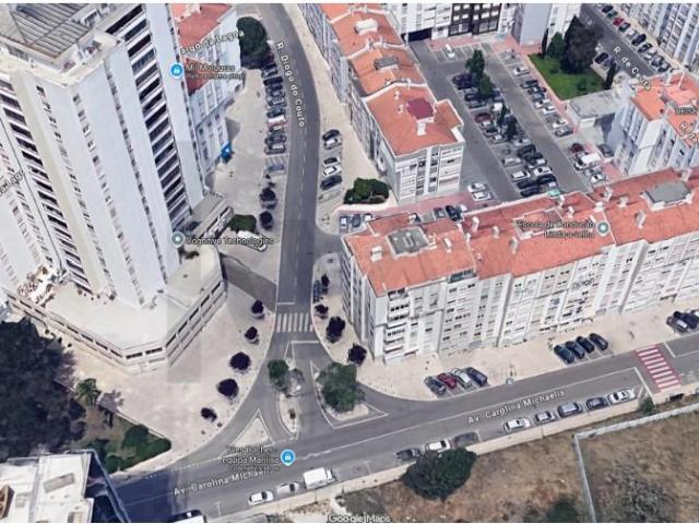 Garagem alugar em Oeiras, Lisboa