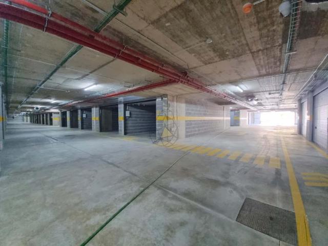 Garagem alugar em Portimão, Faro