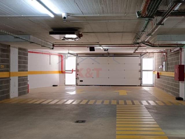 Garagem alugar em Portimão, Faro