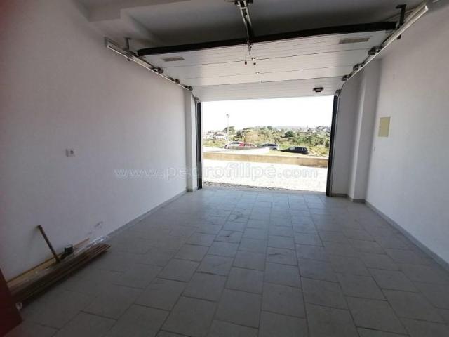 Garagem venda em Sesimbra (Castelo), Sesimbra