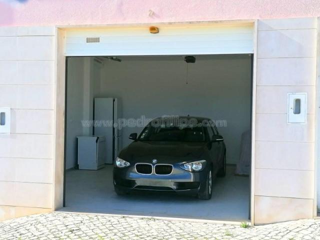Garagem venda em Sesimbra (Castelo), Sesimbra