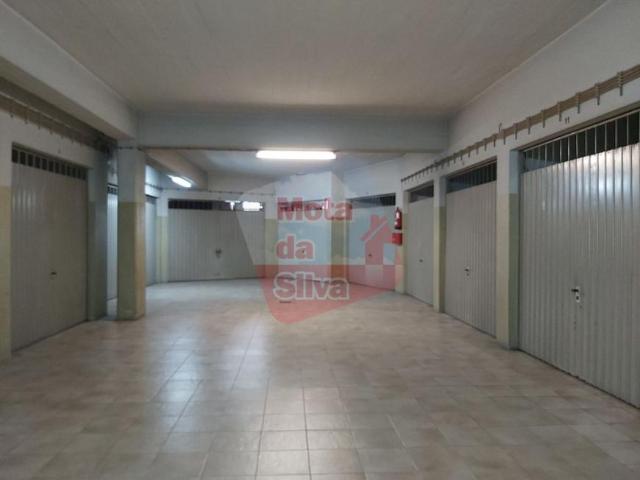 Garagem alugar em Cova da Piedade, Almada
