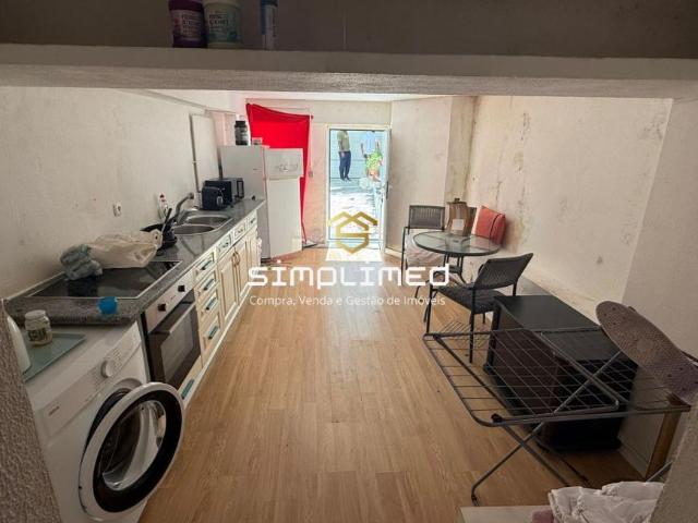 Garagem venda em Cova da Piedade, Almada