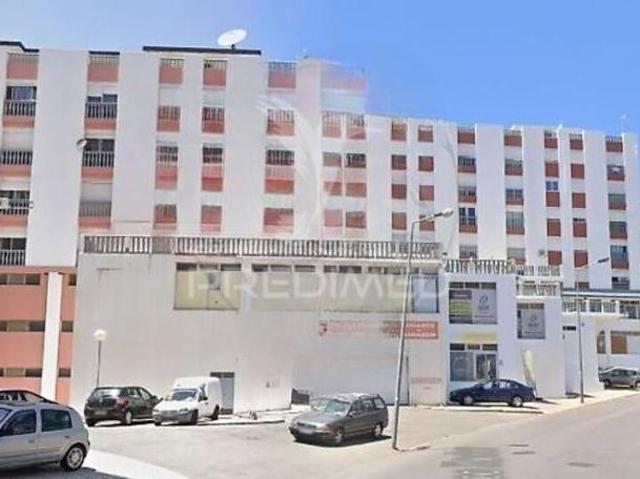 Garagem alugar em Setúbal