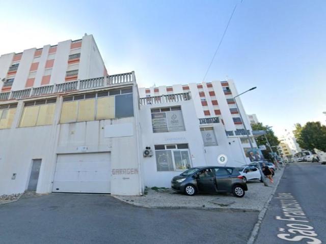 Garagem alugar em Setúbal