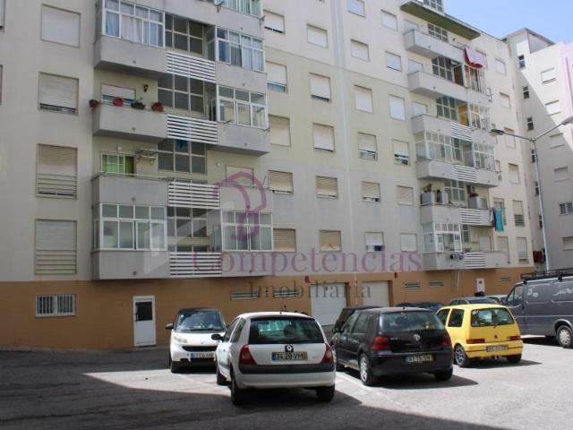 Garagem alugar em Setúbal