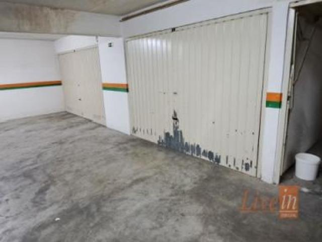 Garagem alugar em Sintra, Urbanização do Pinhal