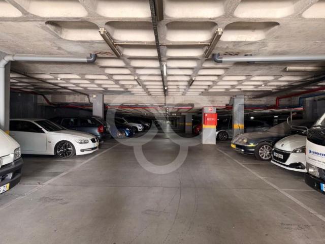 Garagem venda em Sintra, Lisboa
