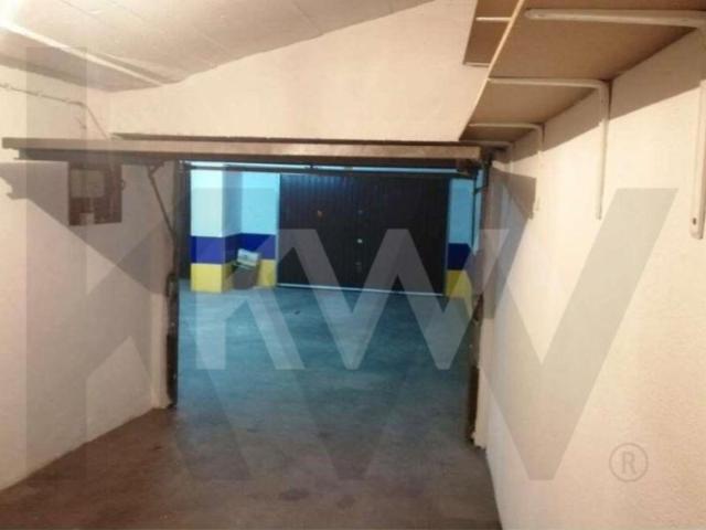 Garagem alugar em Sintra