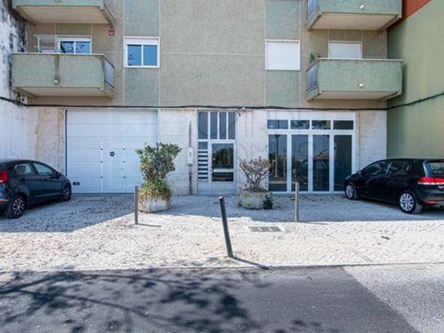 Garagem venda em Alverca Do Ribatejo, Lisboa