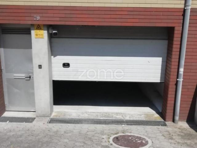 Garagem alugar em Laborim, Vila Nova De Gaia