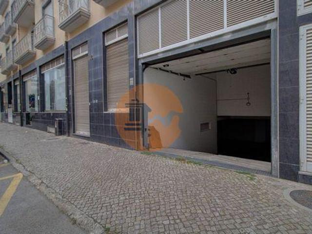 Garagem venda em Vila Real De Santo António, Faro
