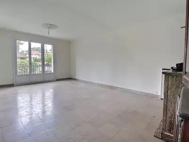 Maison vente à Nanterre, Garches