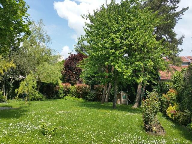 Maison vente à Nanterre, Garches