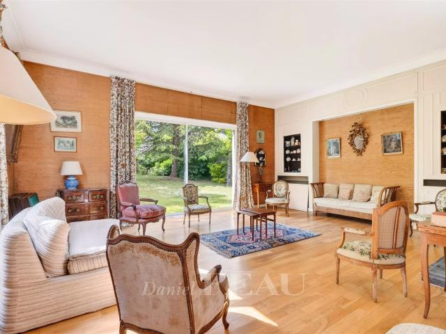 Maison vente à Nanterre, Garches