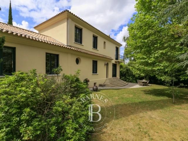 Maison vente à Nanterre, Garches