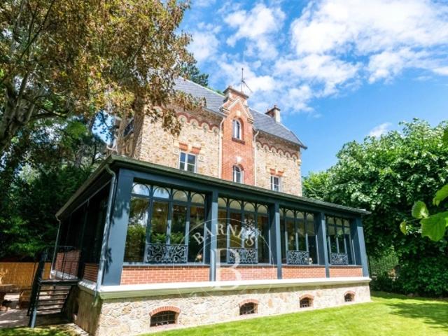 Maison vente à Nanterre, Garches