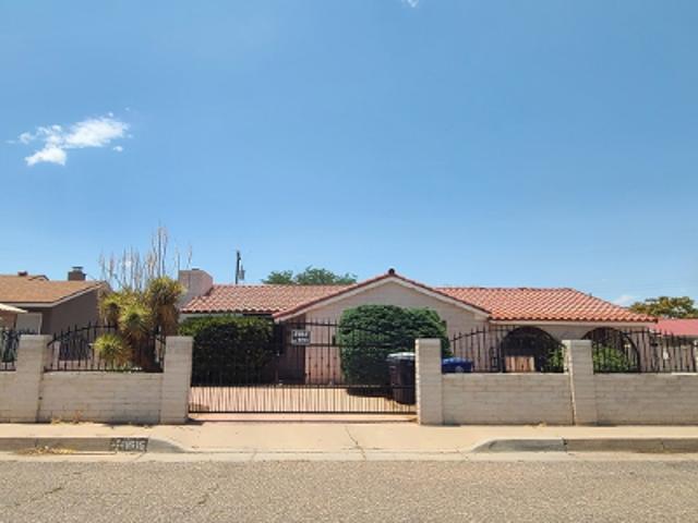 House for sale in New Mexico