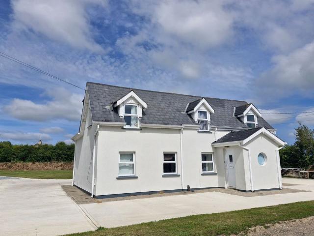 Farm for sale in Mayglass
