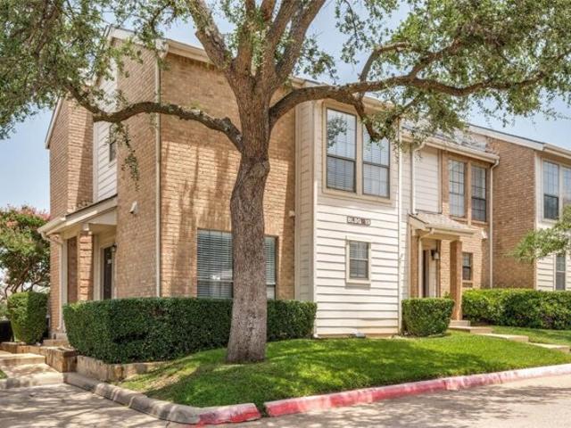 Condo for sale in Farmers Branch, Texas